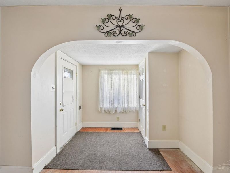 3939 Davis Avenue, Cheviot, OH 45211 Photo 2