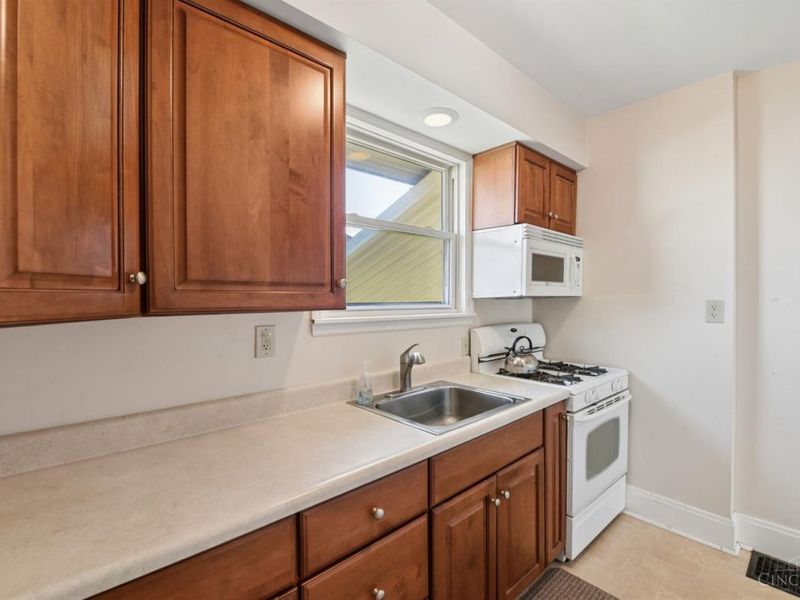 3939 Davis Avenue, Cheviot, OH 45211 Photo 7