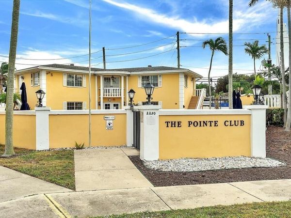 5700 NE 22nd Way, Unit 323, Fort Lauderdale, FL 33308