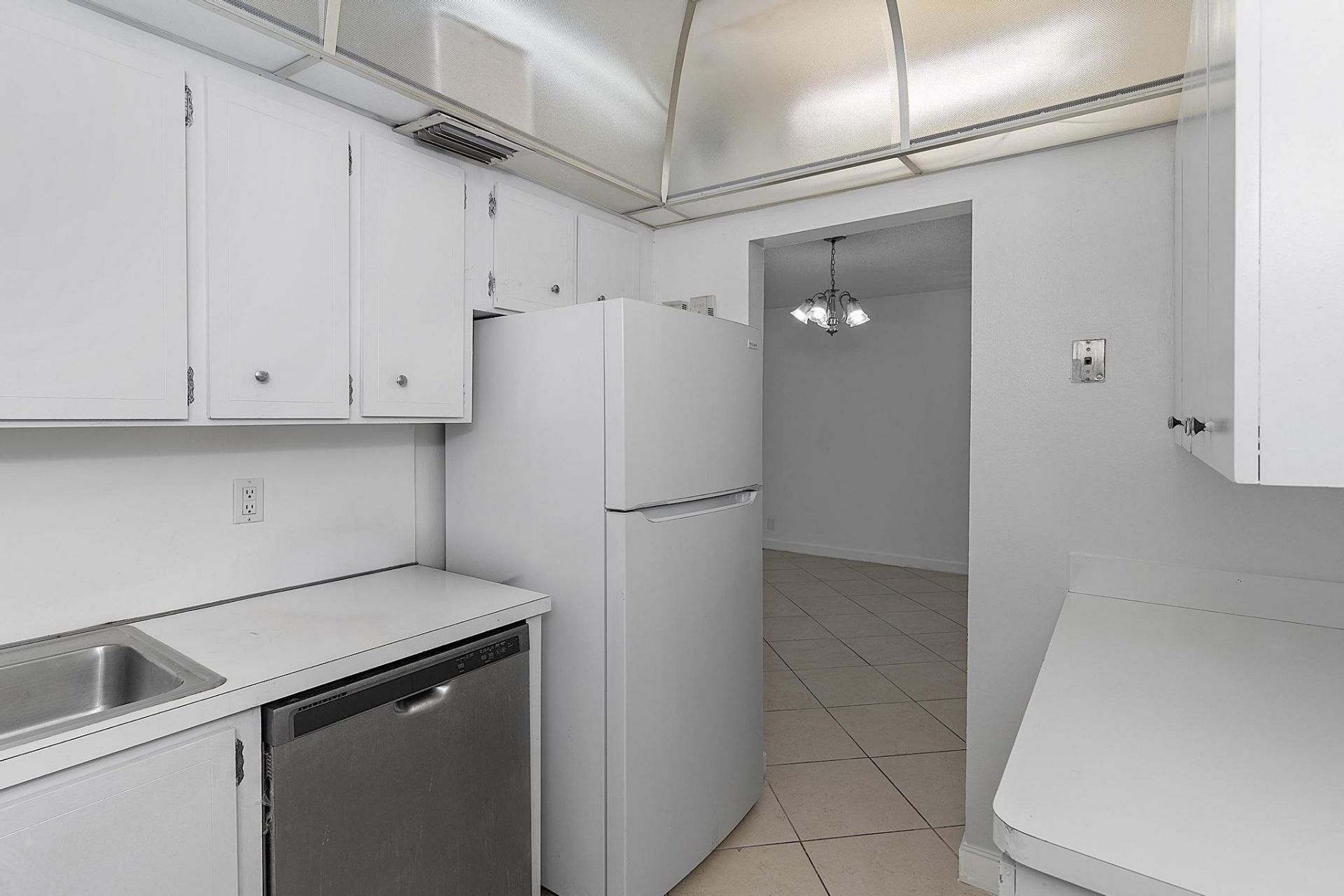 5700 NE 22nd Way, Unit 323, Fort Lauderdale, FL 33308 Photo