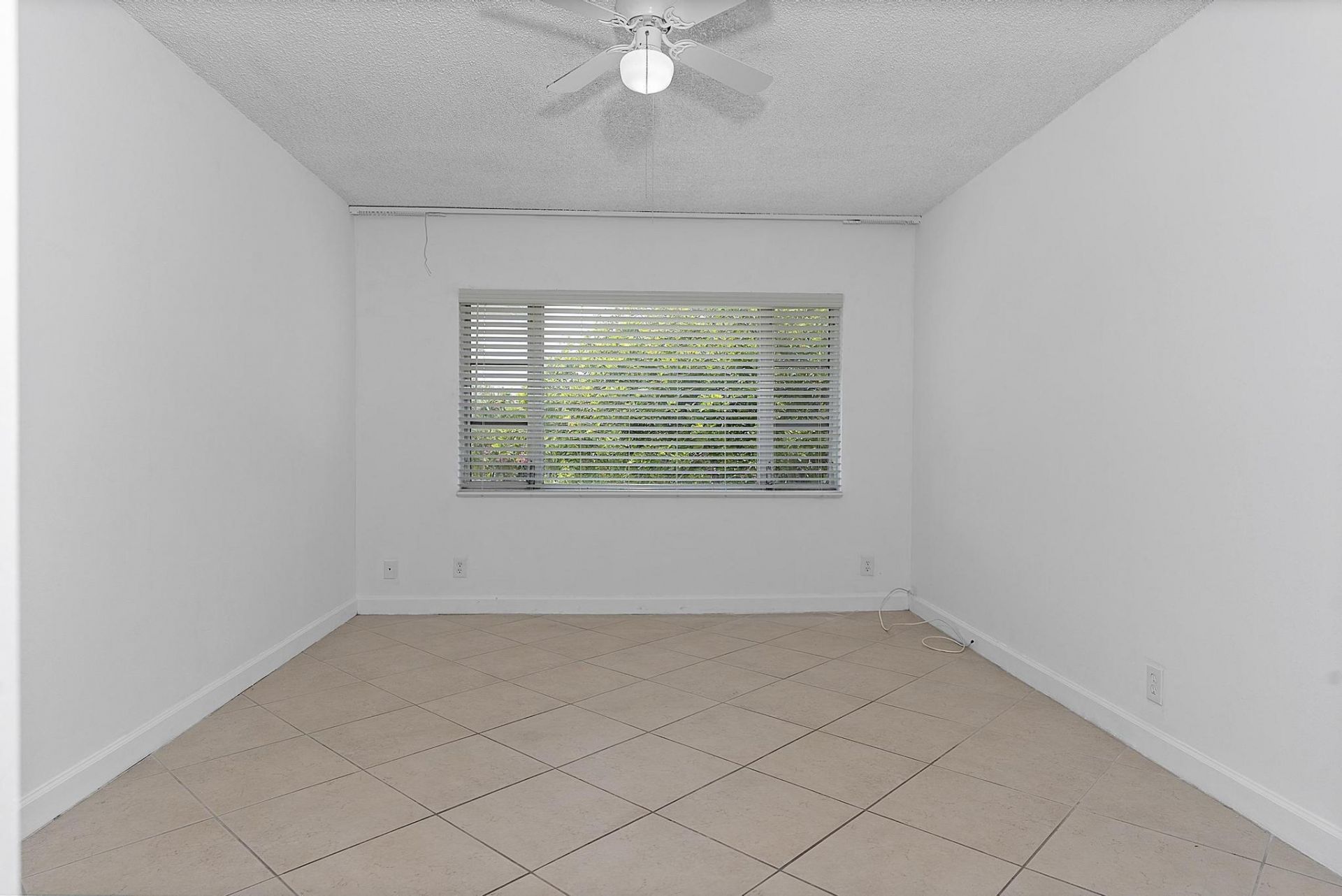 5700 NE 22nd Way, Unit 323, Fort Lauderdale, FL 33308 Photo