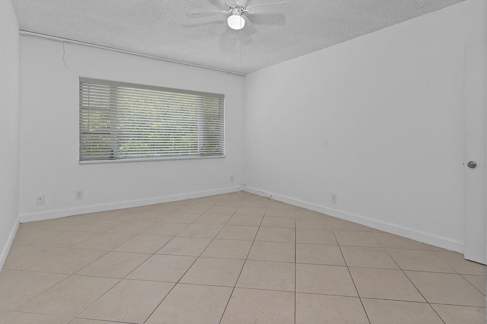 5700 NE 22nd Way, Unit 323, Fort Lauderdale, FL 33308 Photo