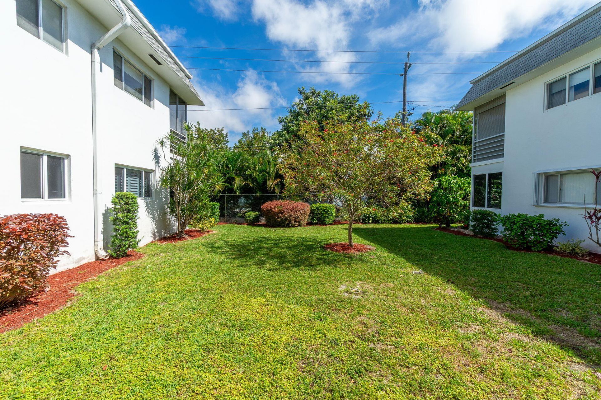 2840 Cynthia Lane, Unit 101, Lake Worth Beach, FL 33461 Photo