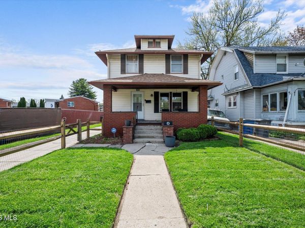 1805 Tremainsville Road , Toledo, OH 43613