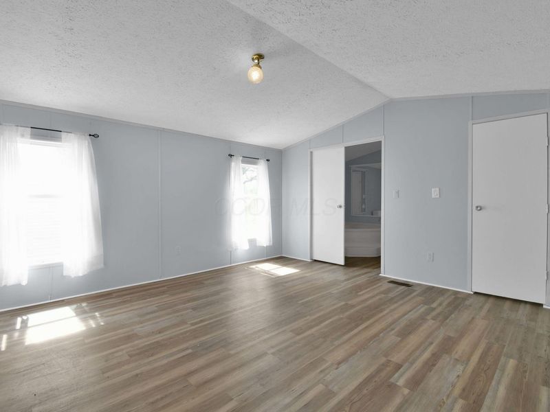 76 Yardner Street , Unit 11, Johnstown, OH 43031 Photo 16