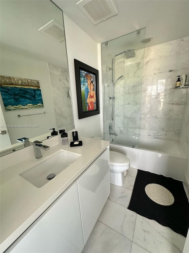 1 Collins Ave, Unit 602, Miami Beach, FL 33139 Photo