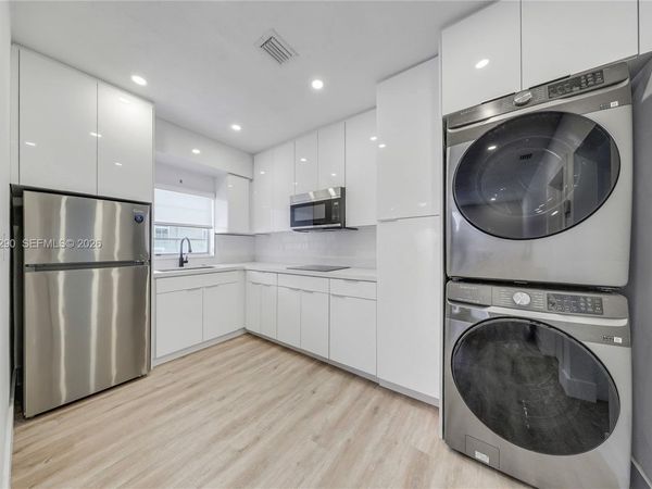 2464 SW 22nd St , Unit 5, Miami, FL 33145