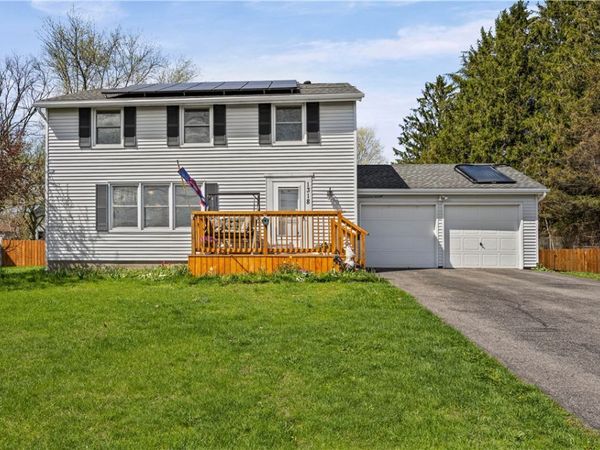 1318 State Road , Webster, NY 14580