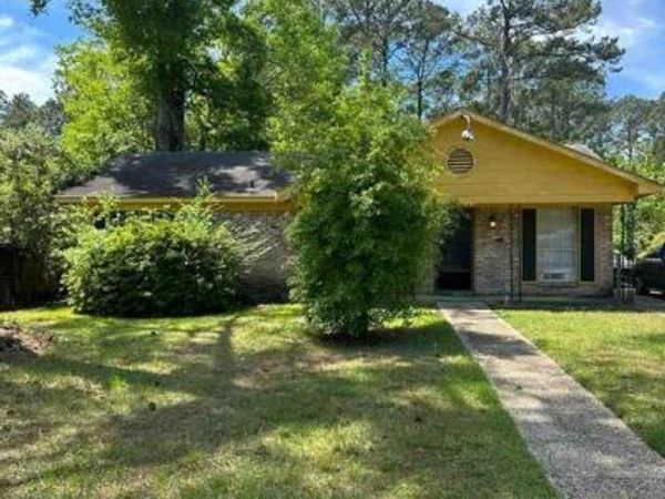 3413 Centanne Street , Mobile, AL 36612