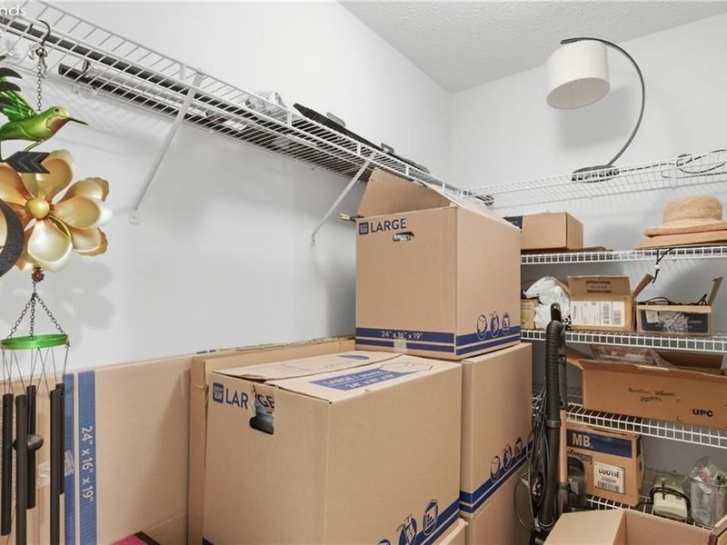 519 Heather Woods Drive, Elyria, OH 44035 Photo 39