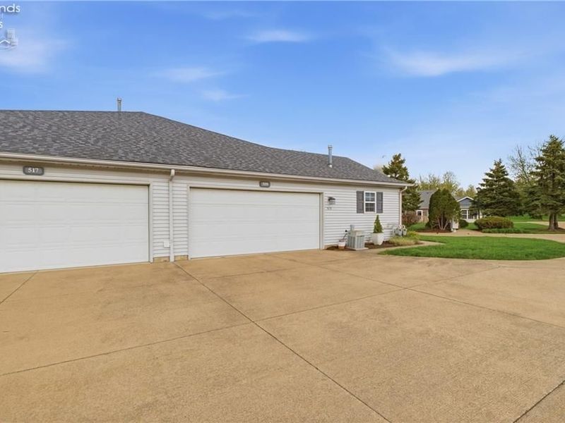 519 Heather Woods Drive, Elyria, OH 44035 Photo 40
