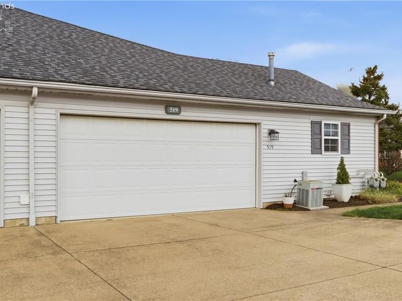 519 Heather Woods Drive, Elyria, OH 44035 Photo 41