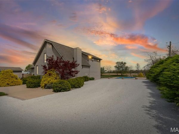 19744 Us Highway 67, Jerseyville, IL 62052