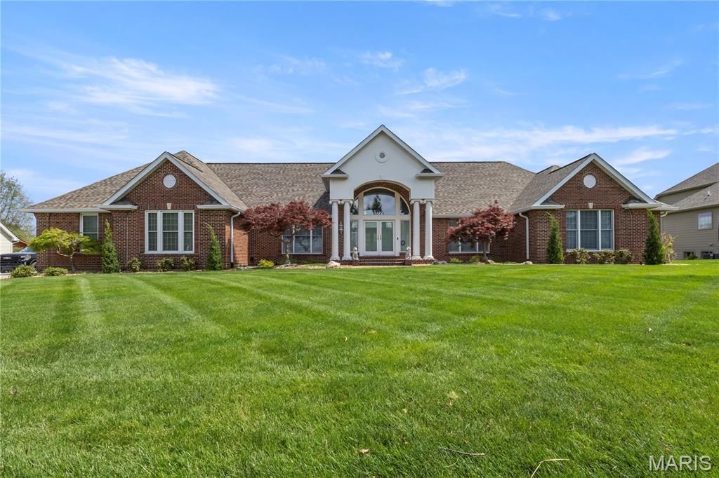 668 Killary Down, Weldon Spring, MO 63304 Main Photo