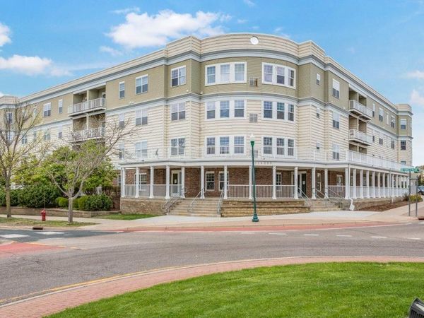 114200 Hundertmark Road, Unit 110, Chaska, MN 55318
