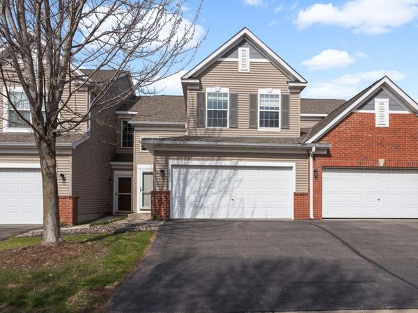 2820 Spy Glass Drive , Chaska, MN 55318