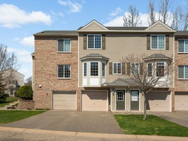 5034 Evergreen Drive N, Unit 2, Hugo, MN 55038