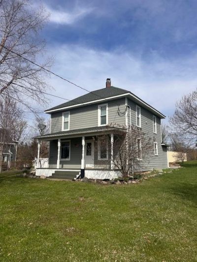 720 1st Street N, Waterville, MN 56096