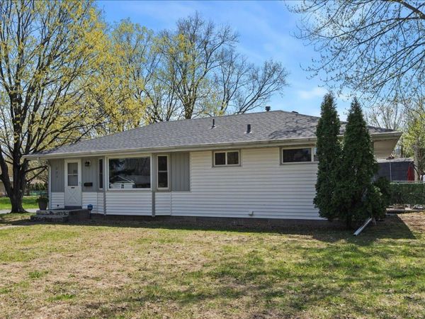 221 E 94th Street, Bloomington, MN 55420