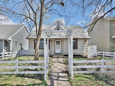 4425 5th Street NE, Columbia Heights, MN 55421