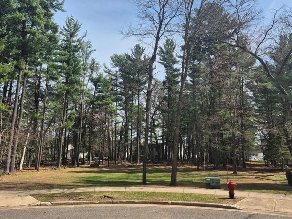 316 Violet Circle , Grantsburg, WI 54840