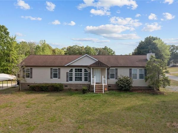 310 Carriage Loop , Burlington, NC 27217