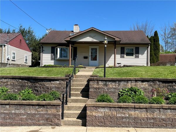 203 Carson St, Springdale, PA 15144
