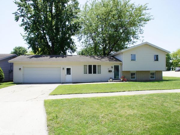 1204 Nancy Lane, Webster City, IA 50595