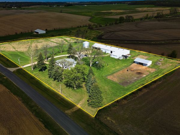 17870 Clover Road , Morrison, IL 61270