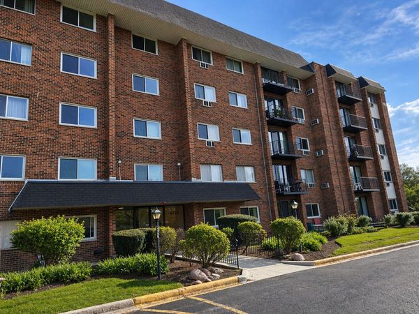 4721 Saint Joseph Creek Road , Unit 5F, Lisle, IL 60532