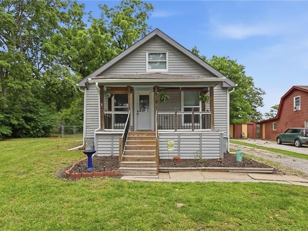 510 Lindberg Drive, Kansas City, MO 64118