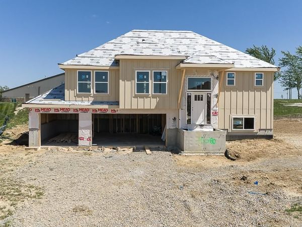 15580 Sheridan Court, Basehor, KS 66007
