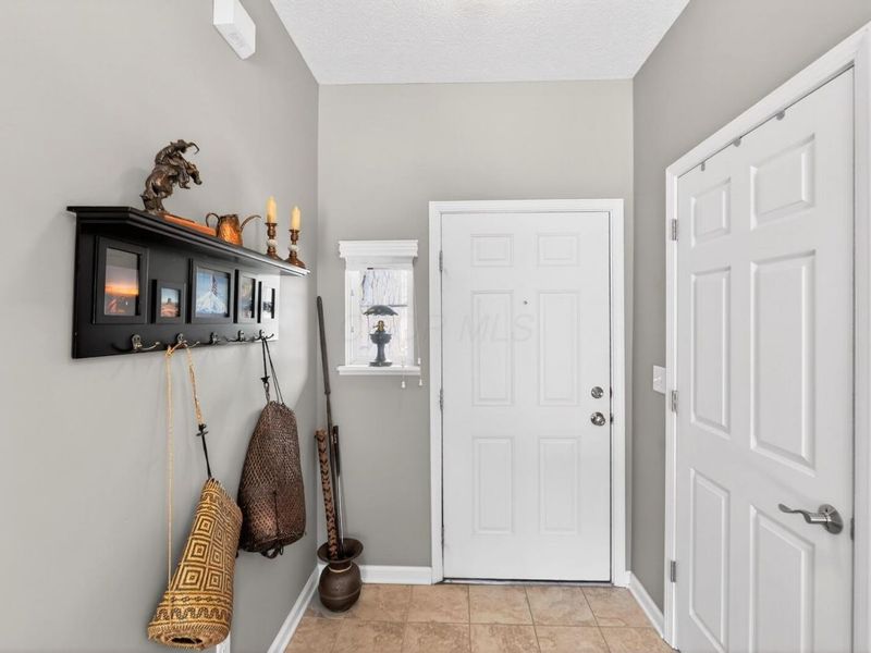 102 Colonial Woods Drive , Mount Vernon, OH 43050 Photo 17