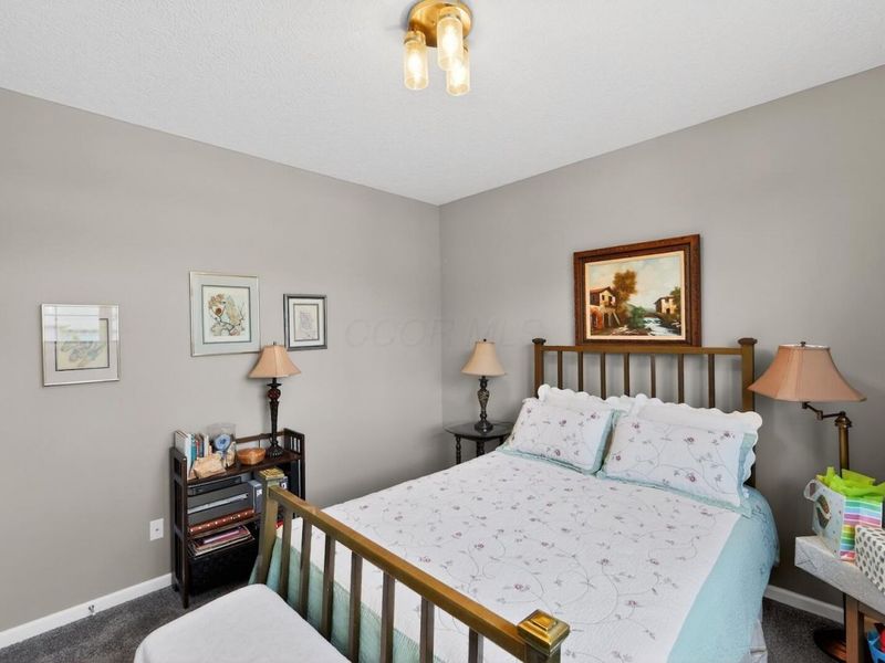 102 Colonial Woods Drive , Mount Vernon, OH 43050 Photo 29