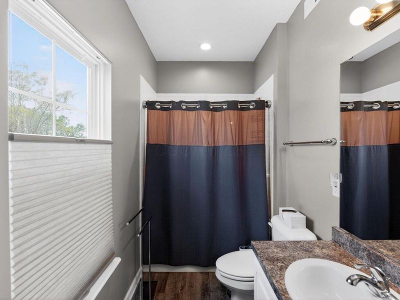 102 Colonial Woods Drive , Mount Vernon, OH 43050 Photo 30