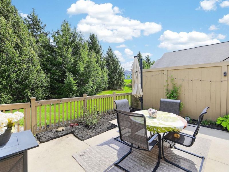 102 Colonial Woods Drive , Mount Vernon, OH 43050 Photo 32