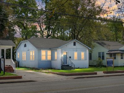 2135 Dorchester Road , North Charleston, SC 29405