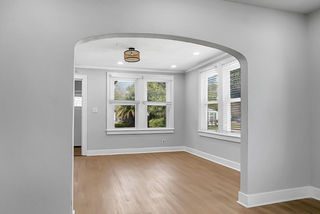 2135 Dorchester Road  Photo 17
