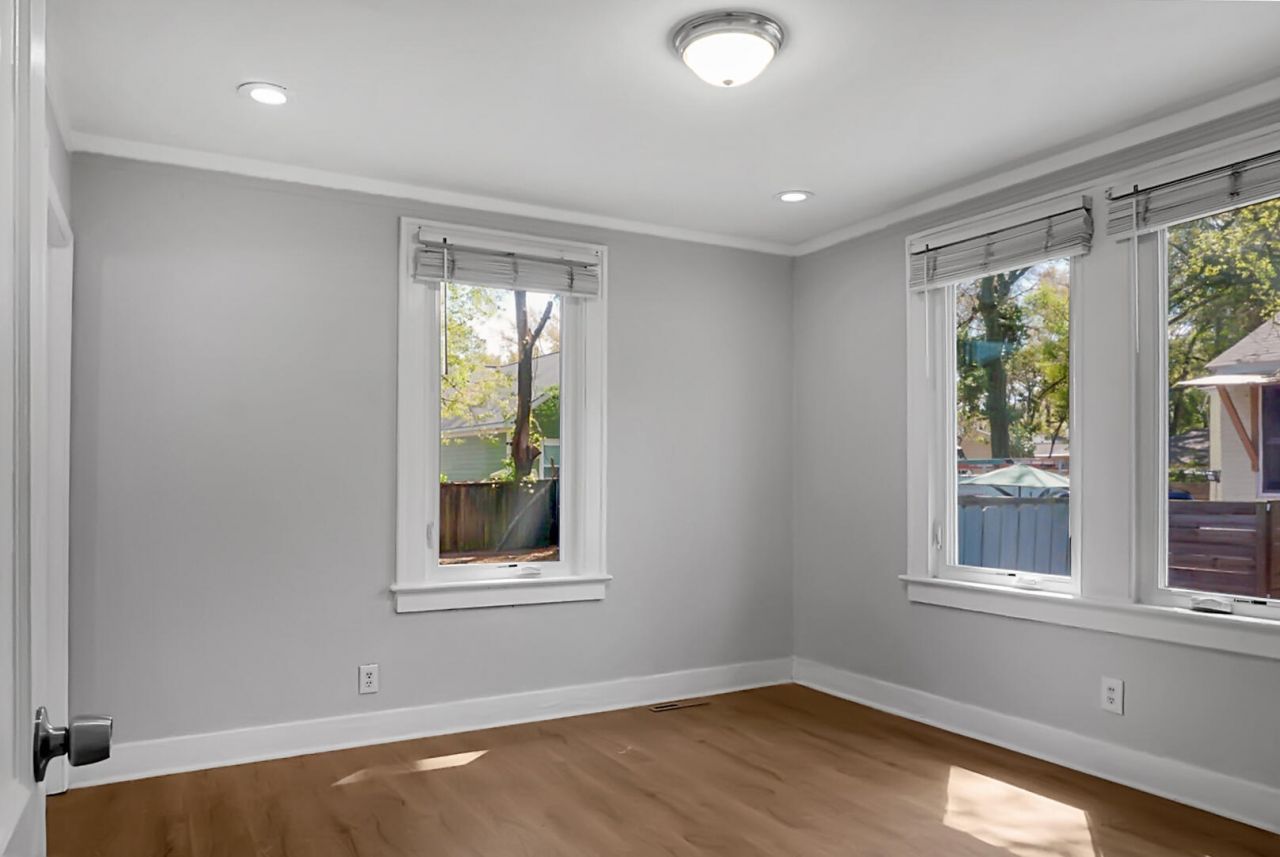 2135 Dorchester Road  Photo 32