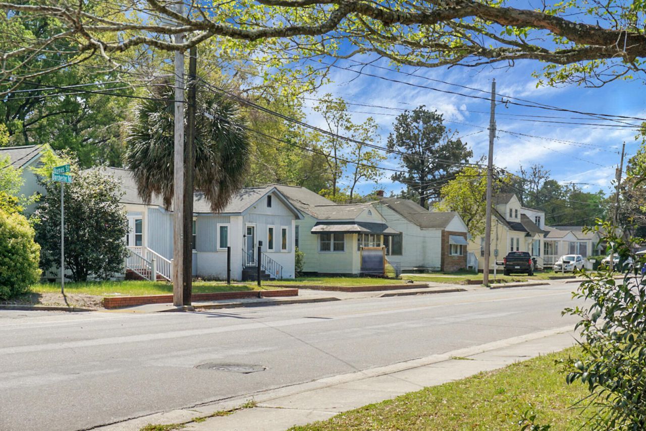 2135 Dorchester Road  Photo 42