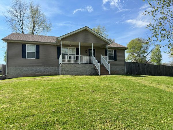 743 Elm St , Spring Hill, TN 37174