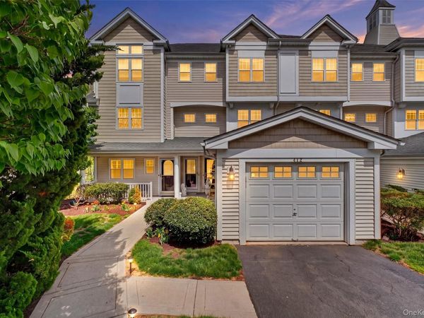 422 Highridge Court , Unit 422, Peekskill, NY 10566