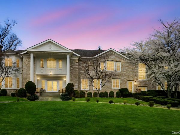 2 Coventry Court , Larchmont, NY 10538