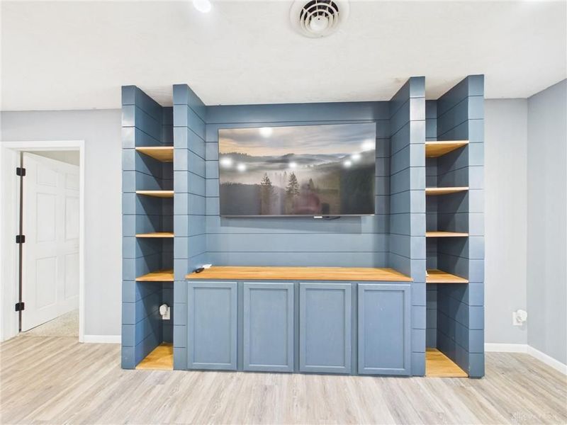 1143 S Shawnee Drive, Neave Township, OH 45331 Photo 6