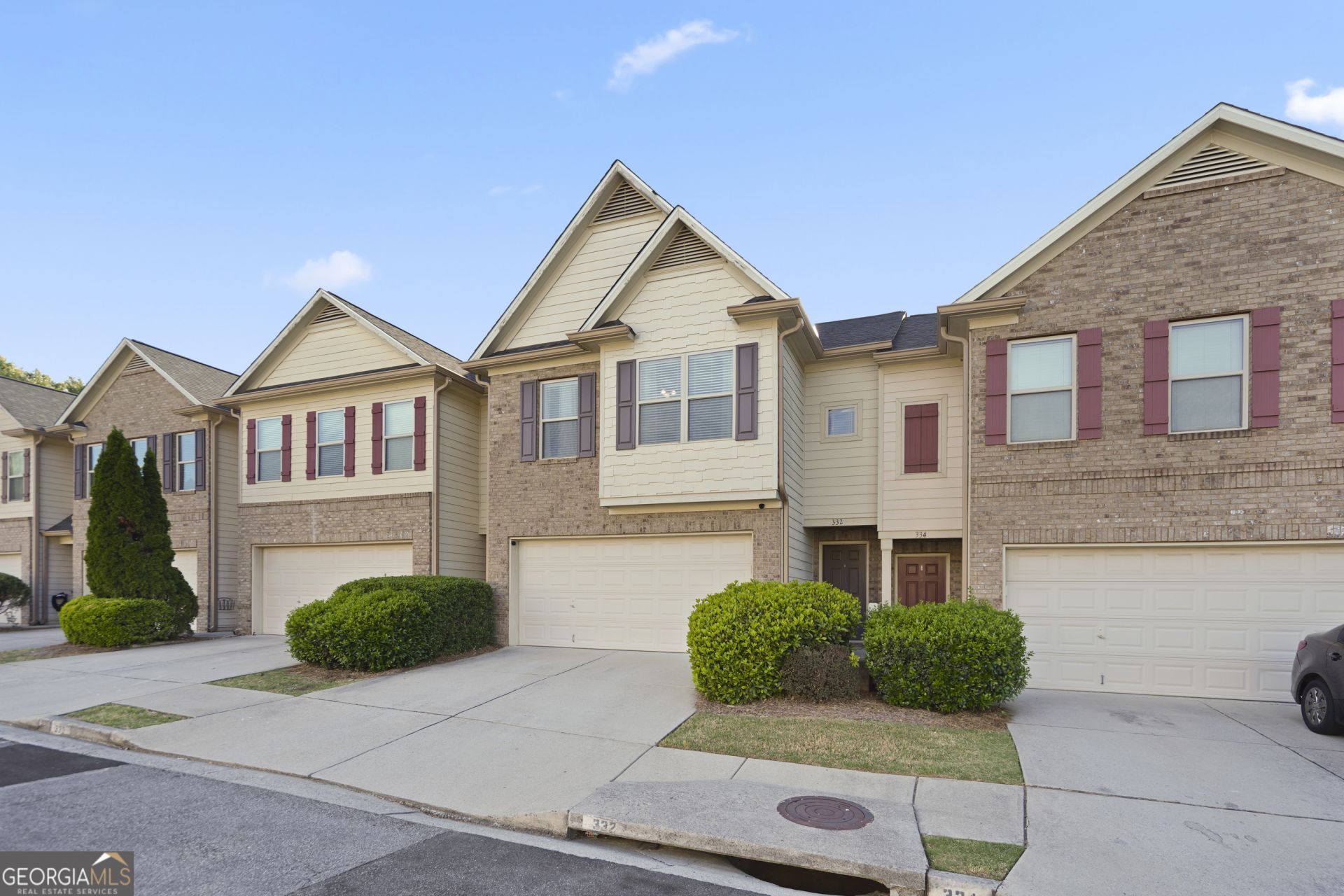 332 Oaktown Court, Lawrenceville, GA 30044 Main Photo