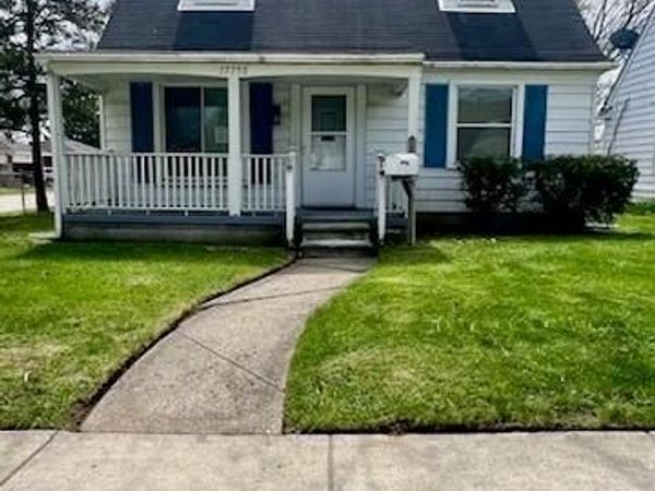 17758 Lincoln Avenue, Eastpointe, MI 48021