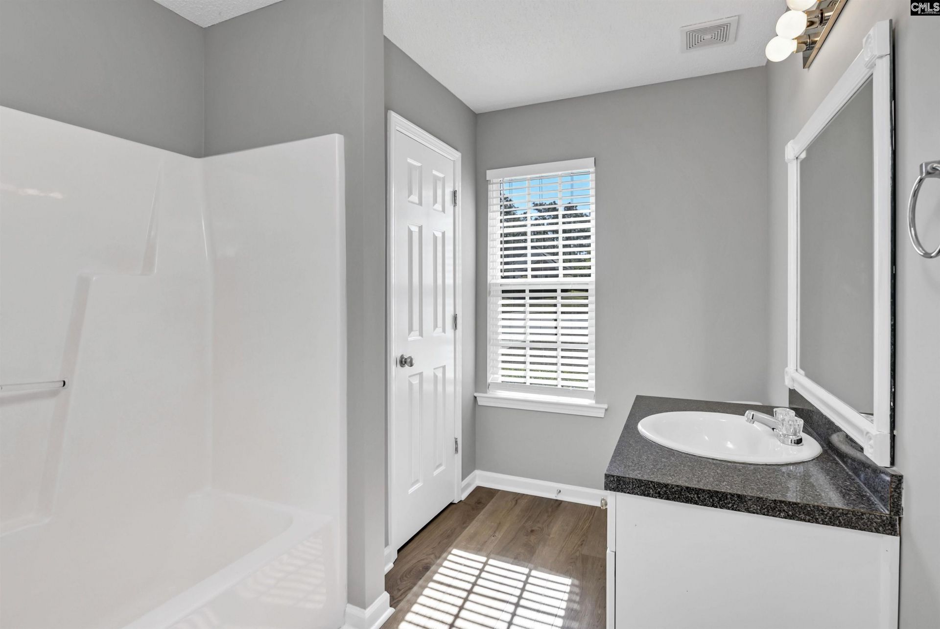 609 Gladiolus Drive  Photo 21