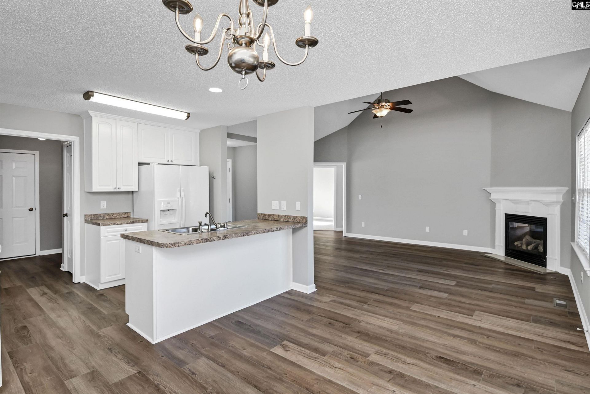 609 Gladiolus Drive  Photo 6