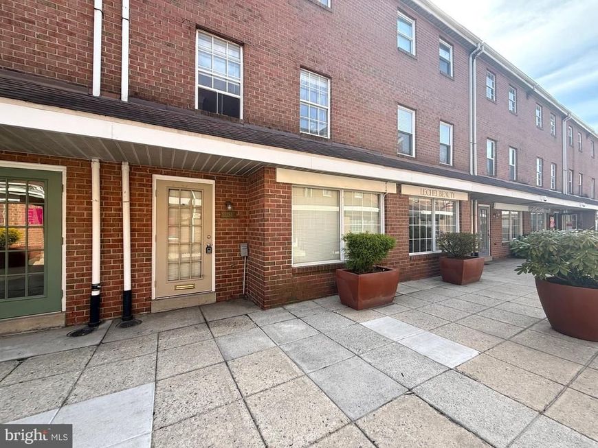 225 Mcclellan Street, Philadelphia, PA 19148 Main Photo