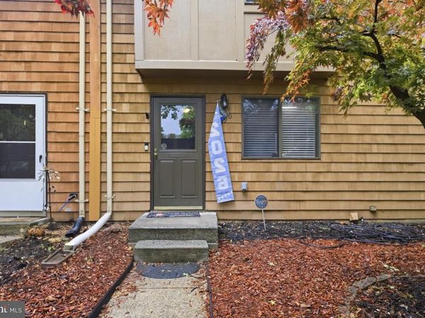 7490 HICKORY LOG CIRCLE, COLUMBIA, MD 21045